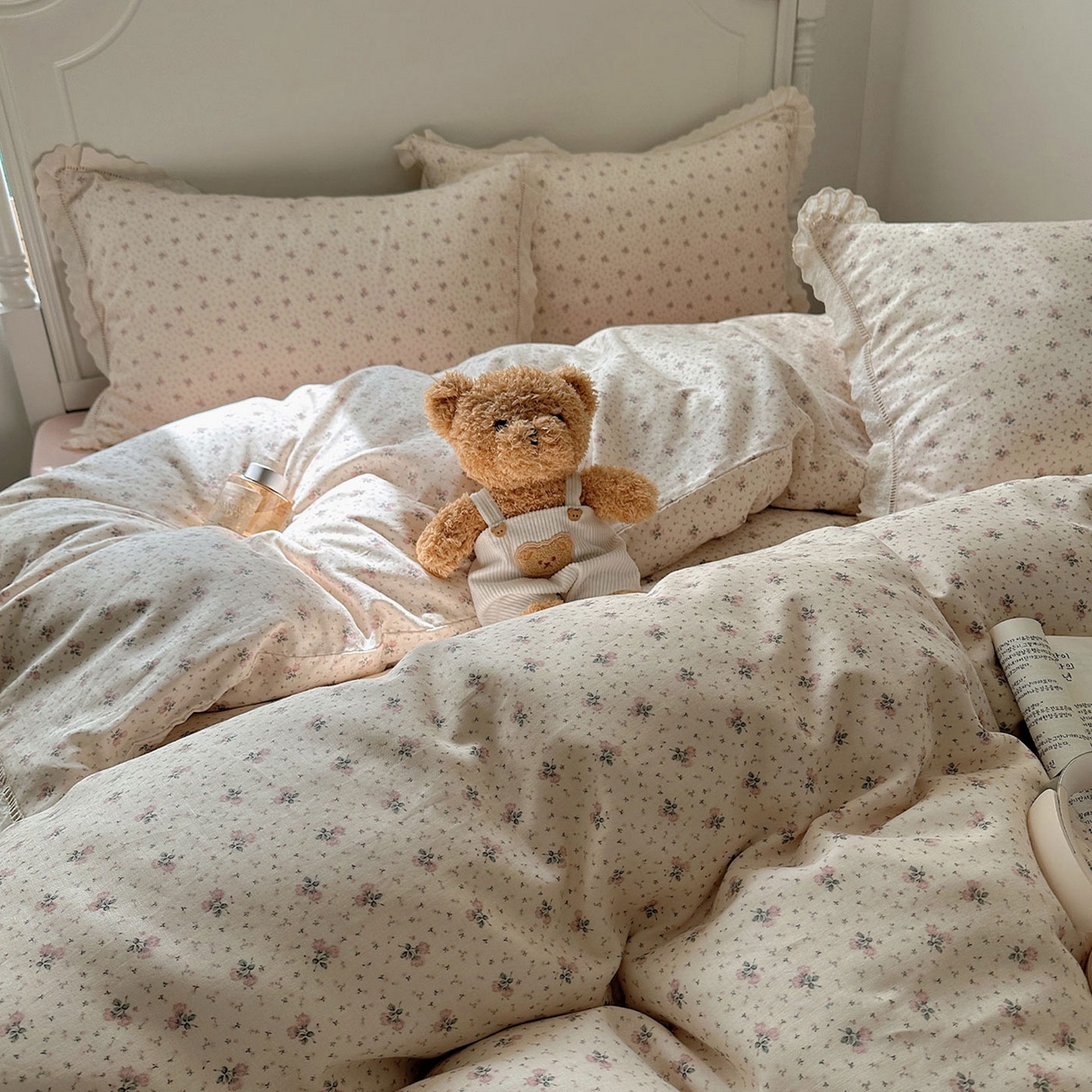 91家纺网 家纺一手货源 找家纺 瑞莱 2025新款全棉纯棉A类有氧双层纱镂空花边四件套 杏绘