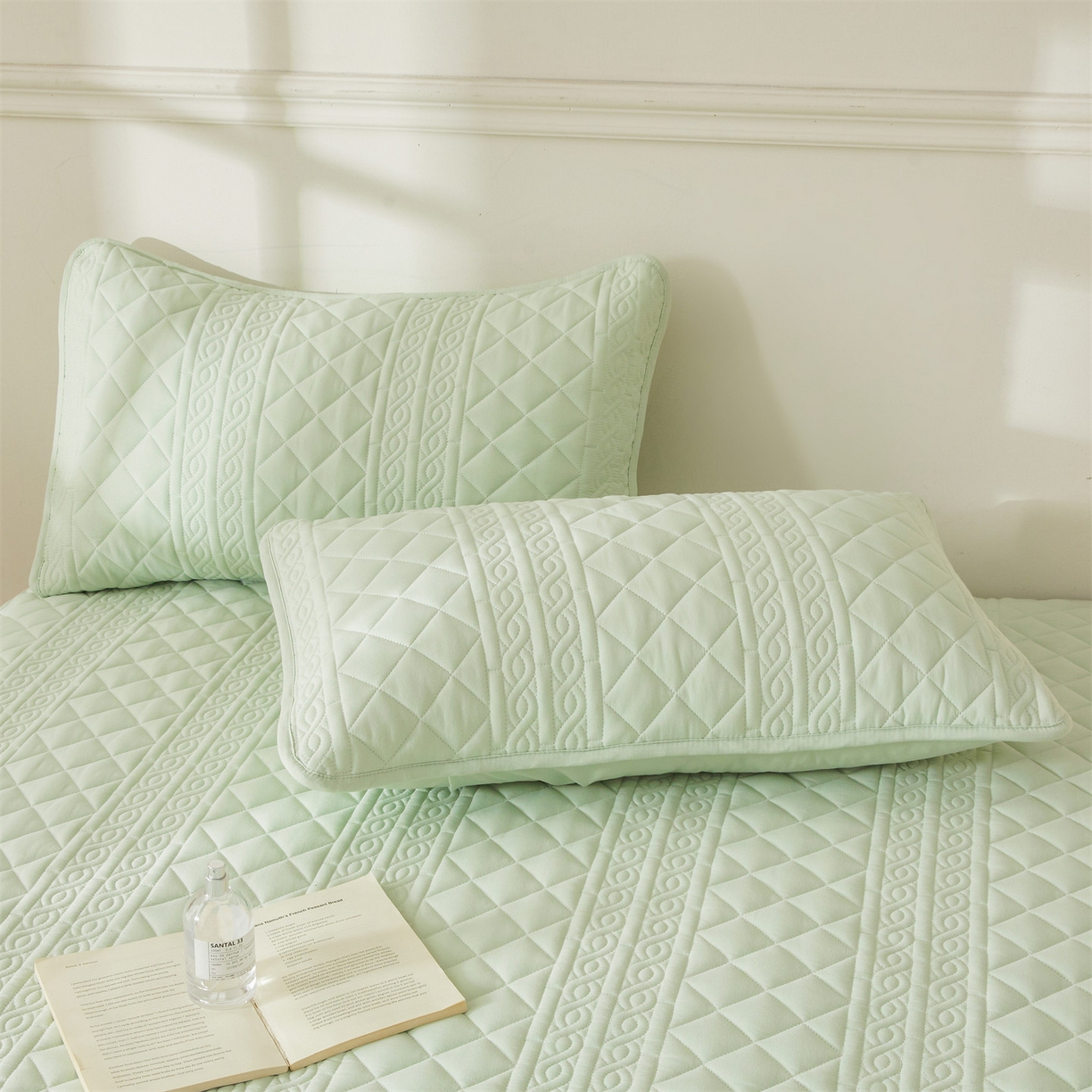 91家纺网 家纺一手货源 找家纺 雯豆家纺 2025新款梵可A类夹棉防水床笠三件套水洗棉磨毛床单保护套 梵可-清雅绿