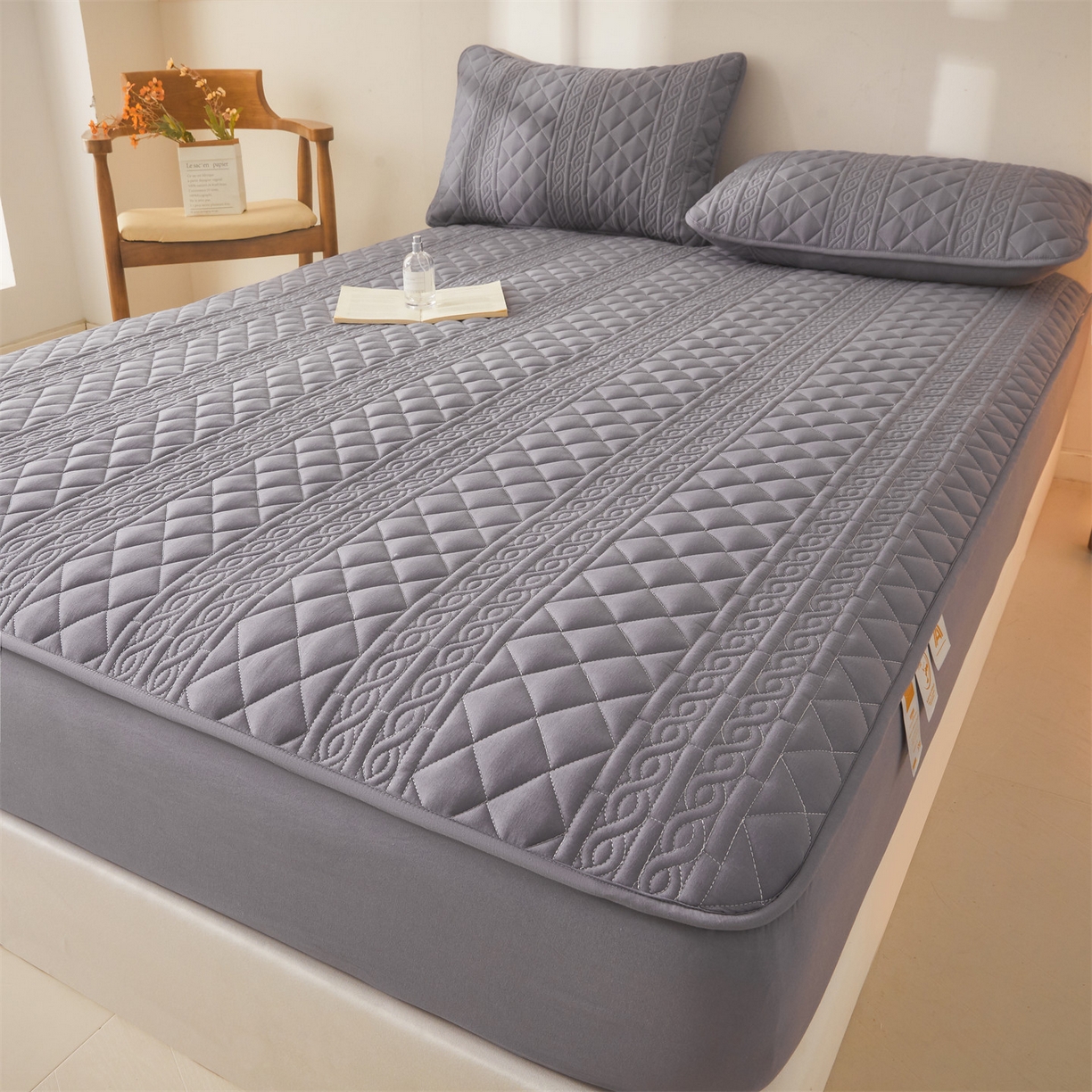 91家纺网 家纺一手货源 找家纺 雯豆家纺 2025新款梵可A类夹棉防水床笠三件套水洗棉磨毛床单保护套 梵可-深空灰