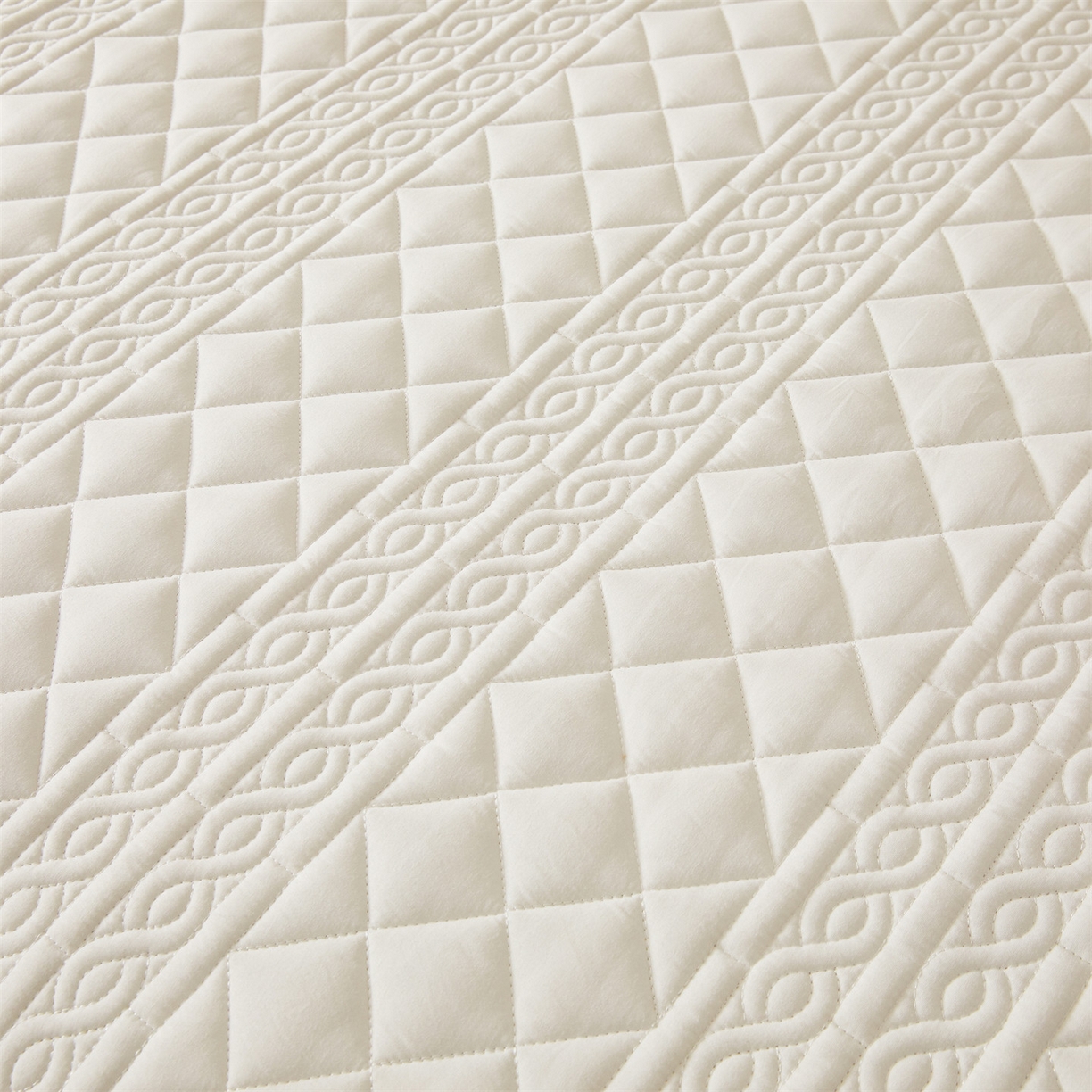 91家纺网 家纺一手货源 找家纺 雯豆家纺 2025新款梵可A类夹棉防水床笠三件套水洗棉磨毛床单保护套 梵可-月光白