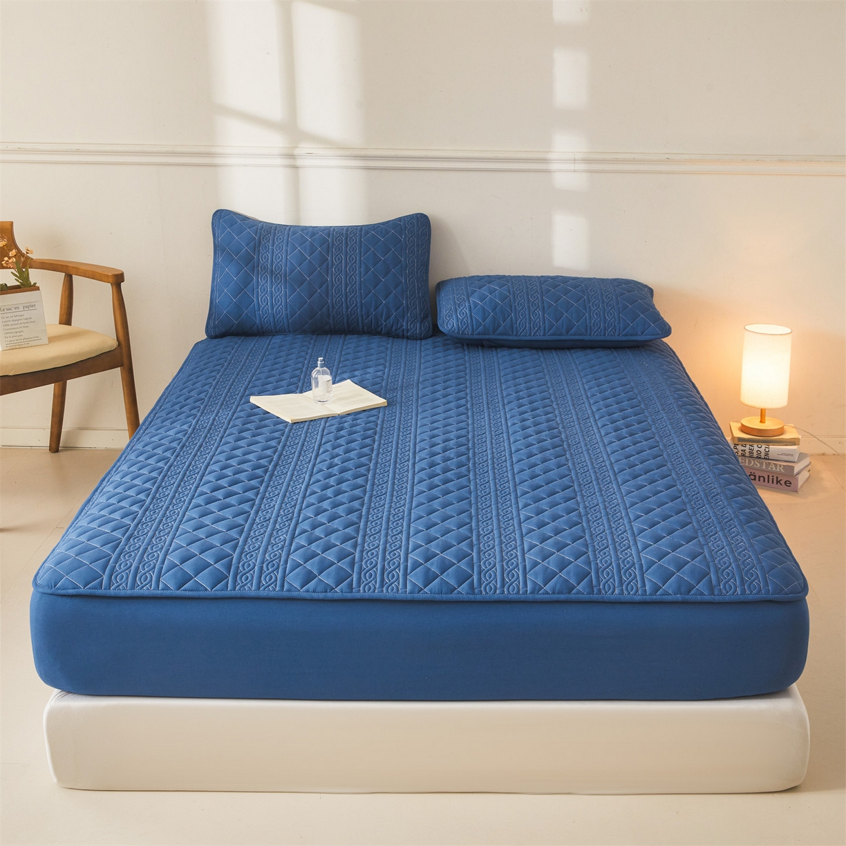 91家纺网 家纺一手货源 找家纺 雯豆家纺 2025新款梵可A类夹棉防水床笠三件套水洗棉磨毛床单保护套 梵可-黛蓝