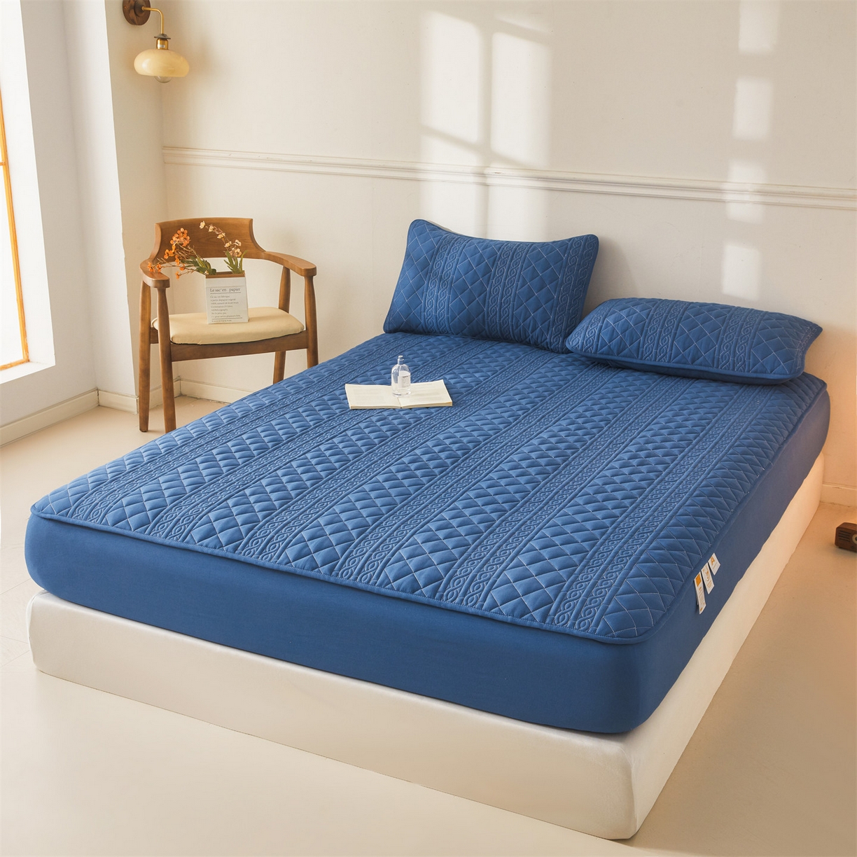 91家纺网 家纺一手货源 找家纺 雯豆家纺 2025新款梵可A类夹棉防水床笠三件套水洗棉磨毛床单保护套 梵可-黛蓝