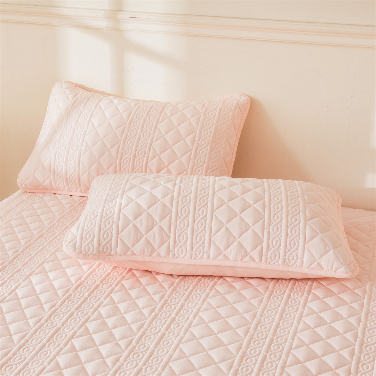 91家纺网 家纺一手货源 找家纺 雯豆家纺 2025新款梵可A类夹棉防水床笠三件套水洗棉磨毛床单保护套 梵可-密合粉