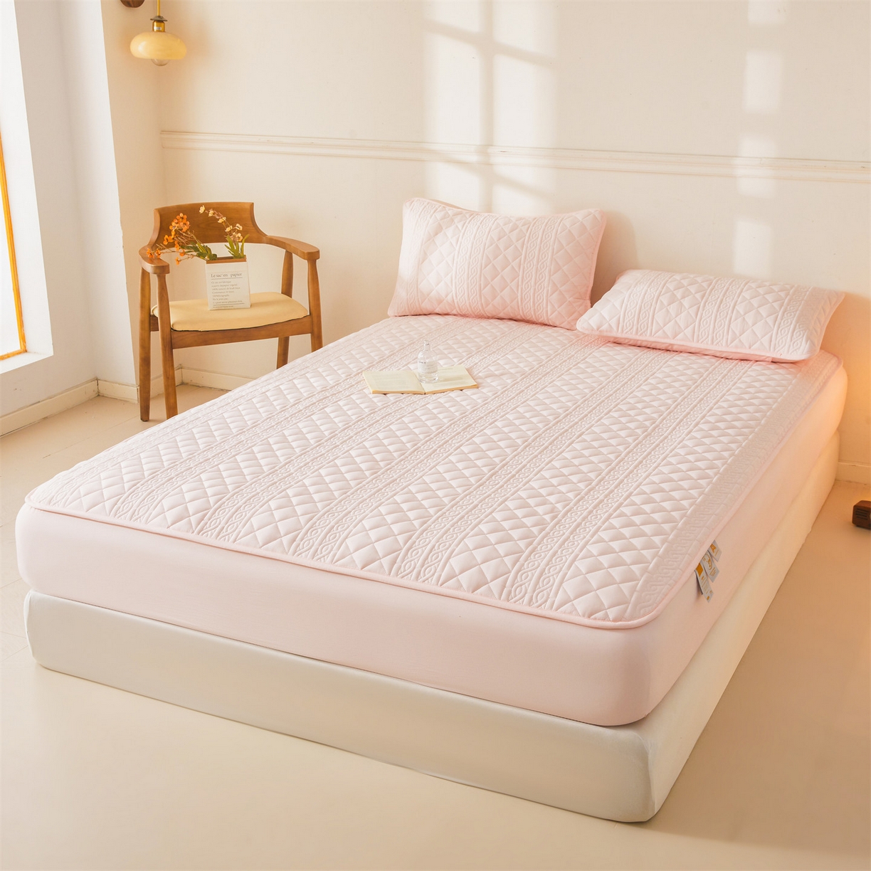 91家纺网 家纺一手货源 找家纺 雯豆家纺 2025新款梵可A类夹棉防水床笠三件套水洗棉磨毛床单保护套 梵可-密合粉