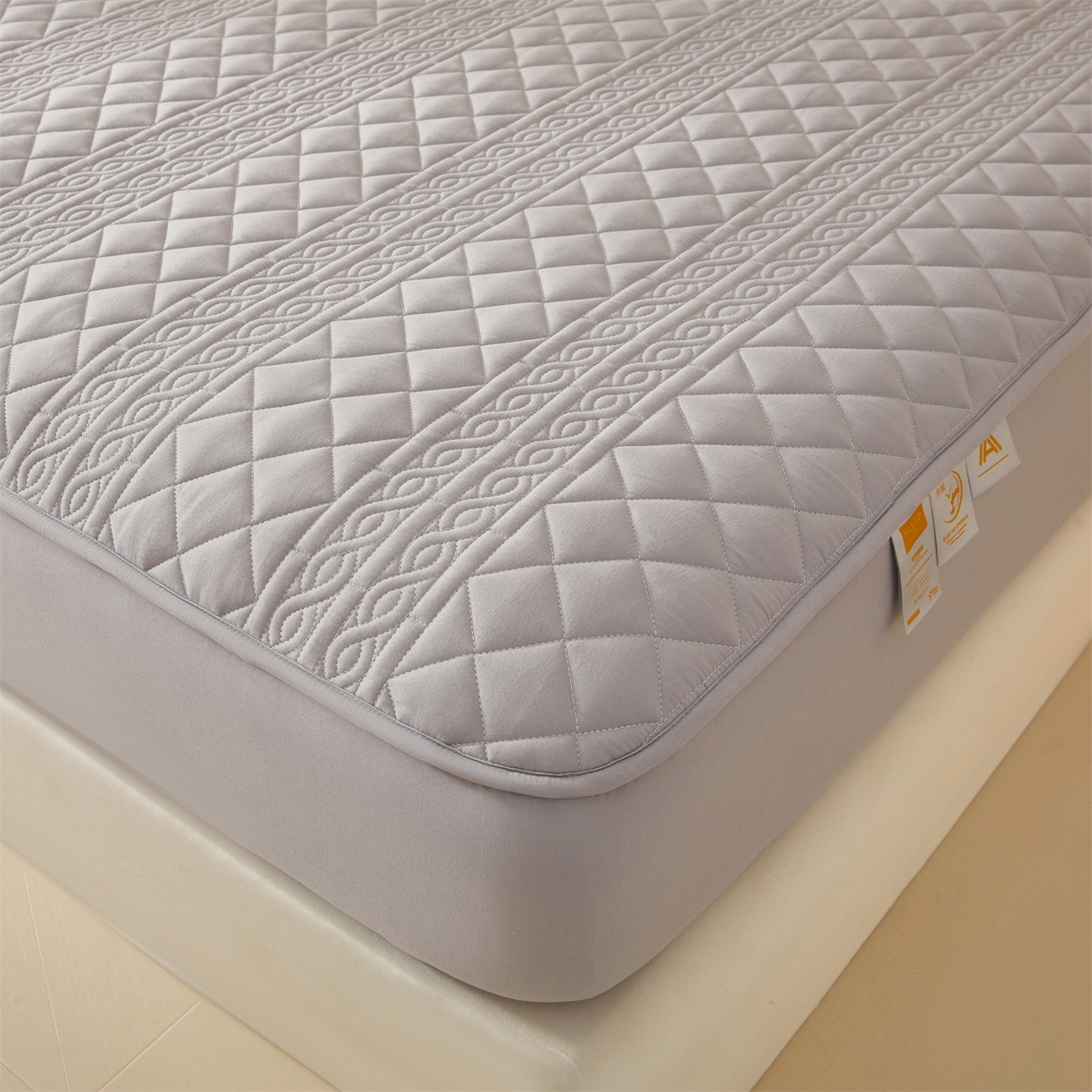 91家纺网 家纺一手货源 找家纺 雯豆家纺 2025新款梵可A类夹棉防水床笠三件套水洗棉磨毛床单保护套 梵可-暮云灰