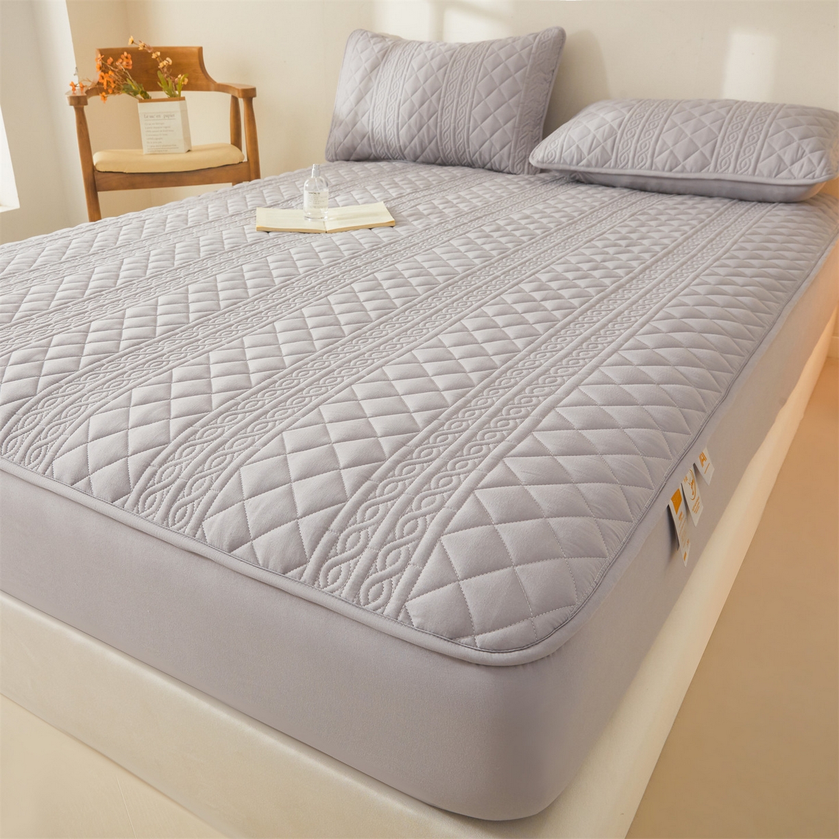 91家纺网 家纺一手货源 找家纺 雯豆家纺 2025新款梵可A类夹棉防水床笠三件套水洗棉磨毛床单保护套 梵可-暮云灰