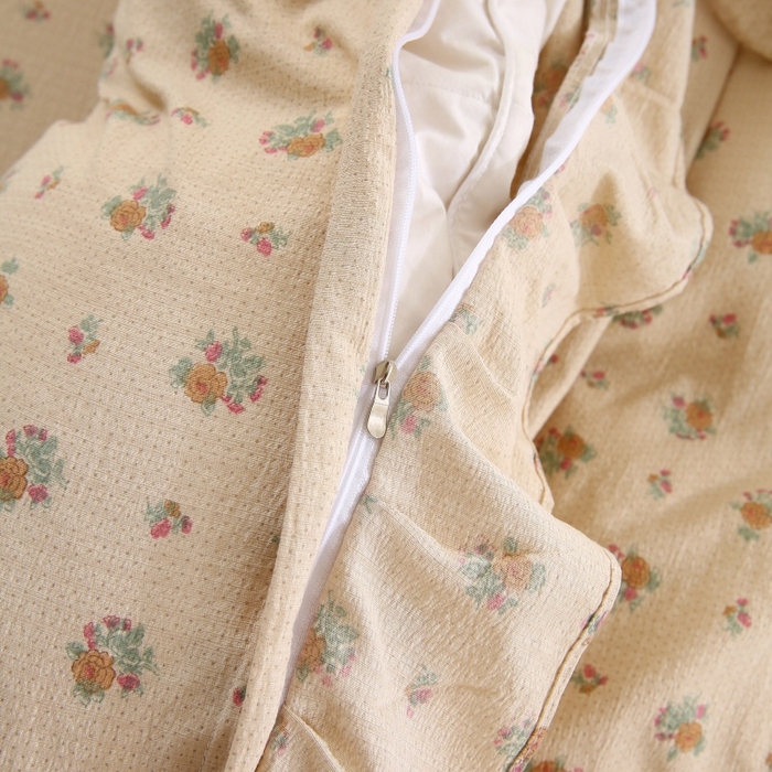 91家纺网 家纺一手货源 找家纺 衿成家纺 2025新款A类双层纱蕾丝花边床裙四件套 花海