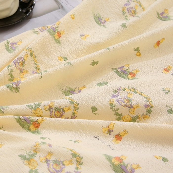 91家纺网 家纺一手货源 找家纺 衿成家纺 2025新款A类双层纱蕾丝花边床裙四件套 兔子欢喜