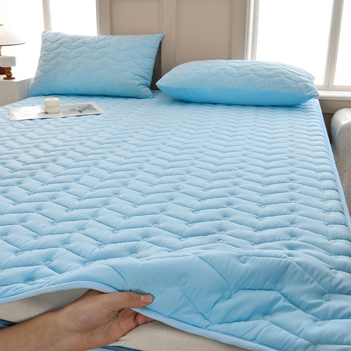 91家纺网 家纺一手货源 找家纺 衿成家纺 2025新款磨毛夹棉全包防水床笠 六面防水天蓝