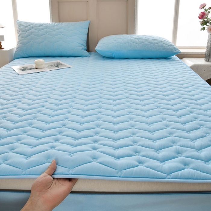 91家纺网 家纺一手货源 找家纺 衿成家纺 2025新款磨毛夹棉全包防水床笠 六面防水天蓝