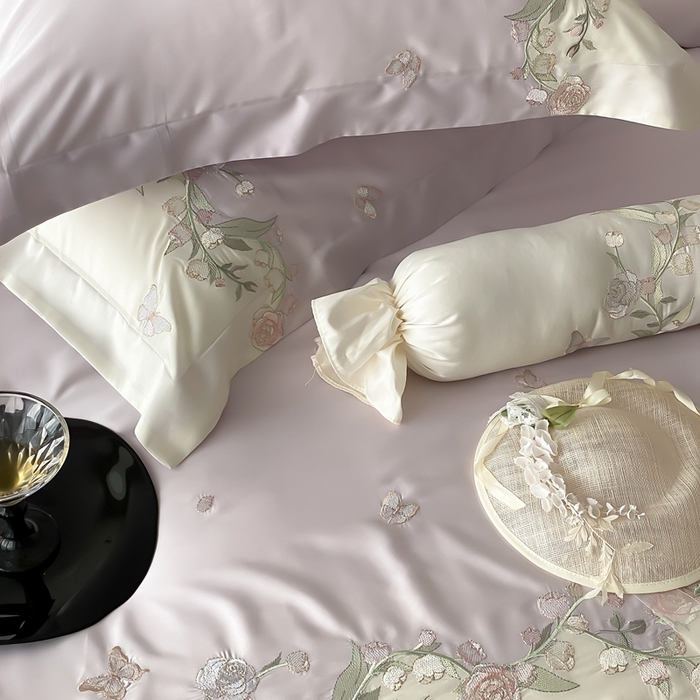 91家纺网 家纺一手货源 找家纺 佳汐蓝家纺 2025春夏新款铃兰花颂 百支贡缎 四件套 铃兰花颂·奶芙紫