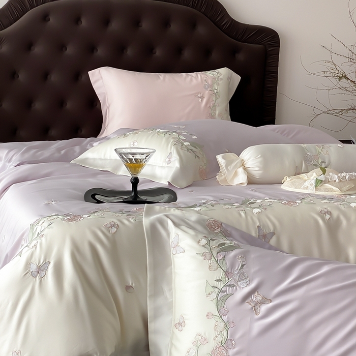 91家纺网 家纺一手货源 找家纺 佳汐蓝家纺 2025春夏新款铃兰花颂 百支贡缎 四件套 铃兰花颂·奶芙紫