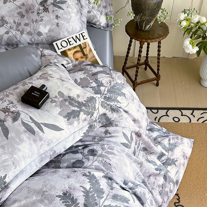 91家纺网 家纺一手货源 找家纺 悦织湾家纺 2025爆款上新【全棉60S长绒棉】100%全棉60S长绒棉四件套纯棉印花床上用品34件套轻奢北欧公主风 小雾山雨蓝