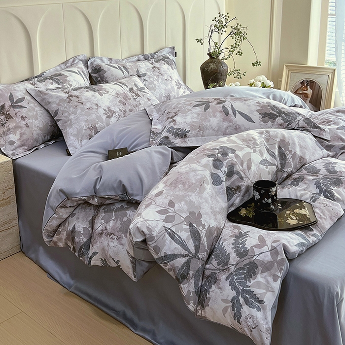 91家纺网 家纺一手货源 找家纺 悦织湾家纺 2025爆款上新【全棉60S长绒棉】100%全棉60S长绒棉四件套纯棉印花床上用品34件套轻奢北欧公主风 小雾山雨蓝