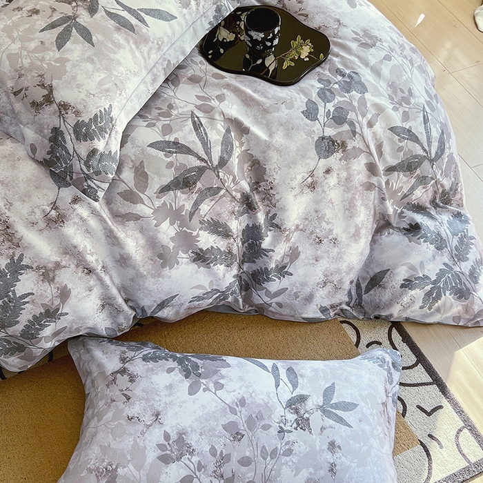 91家纺网 家纺一手货源 找家纺 悦织湾家纺 2025爆款上新【全棉60S长绒棉】100%全棉60S长绒棉四件套纯棉印花床上用品34件套轻奢北欧公主风 小雾山雨蓝