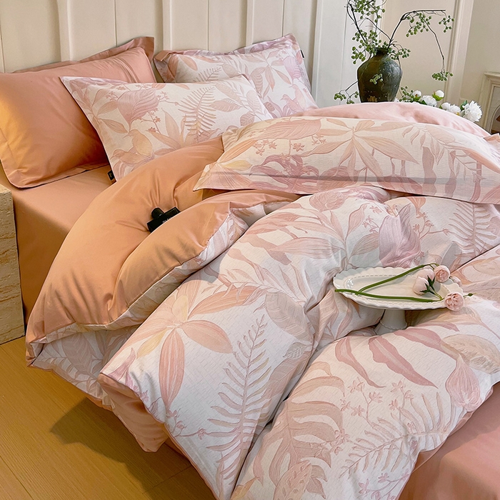 91家纺网 家纺一手货源 找家纺 悦织湾家纺 2025爆款上新【全棉60S长绒棉】100%全棉60S长绒棉四件套纯棉印花床上用品34件套轻奢北欧公主风 深海秘境-粉