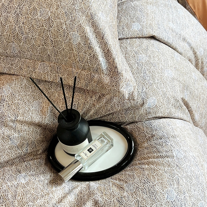 91家纺网 家纺一手货源 找家纺 悦织湾家纺 2025爆款上新【全棉60S长绒棉】100%全棉60S长绒棉四件套纯棉印花床上用品34件套轻奢北欧公主风 沐雁-咖