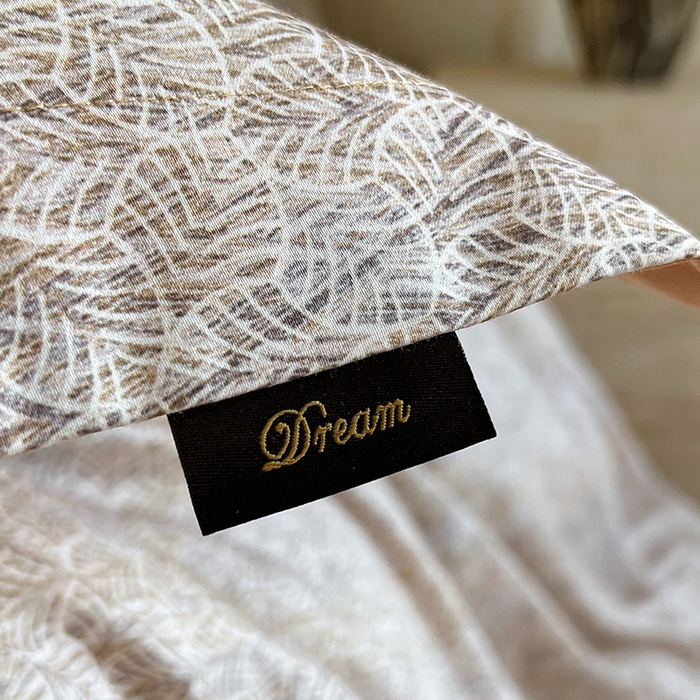 91家纺网 家纺一手货源 找家纺 悦织湾家纺 2025爆款上新【全棉60S长绒棉】100%全棉60S长绒棉四件套纯棉印花床上用品34件套轻奢北欧公主风 沐雁-咖