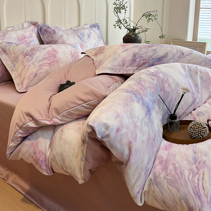 91家纺网 家纺一手货源 找家纺 悦织湾家纺 2025爆款上新【全棉60S长绒棉】100%全棉60S长绒棉四件套纯棉印花床上用品34件套轻奢北欧公主风 天空之境-粉