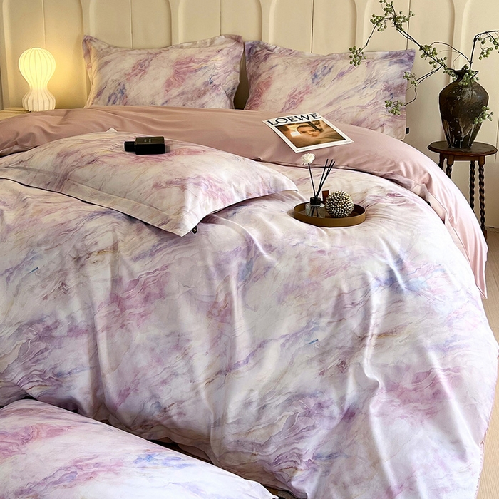 91家纺网 家纺一手货源 找家纺 悦织湾家纺 2025爆款上新【全棉60S长绒棉】100%全棉60S长绒棉四件套纯棉印花床上用品34件套轻奢北欧公主风 天空之境-粉