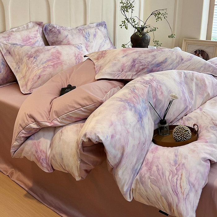 91家纺网 家纺一手货源 找家纺 悦织湾家纺 2025爆款上新【全棉60S长绒棉】100%全棉60S长绒棉四件套纯棉印花床上用品34件套轻奢北欧公主风 天空之境-粉