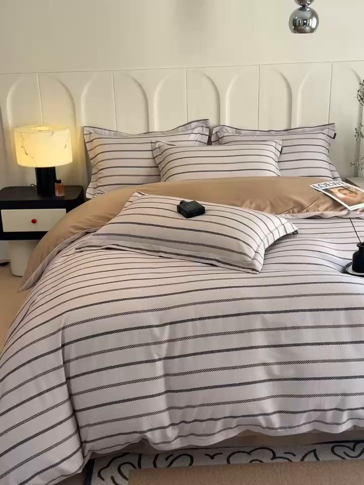 91家纺网 家纺一手货源 找家纺 悦织湾家纺 2025爆款上新【全棉60S长绒棉】100%全棉60S长绒棉四件套纯棉印花床上用品34件套轻奢北欧公主风 格蒂斯-咖