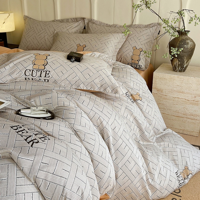 91家纺网 家纺一手货源 找家纺 悦织湾家纺 2025爆款上新【全棉60S长绒棉】100%全棉60S长绒棉四件套纯棉印花床上用品34件套轻奢北欧公主风 布朗熊