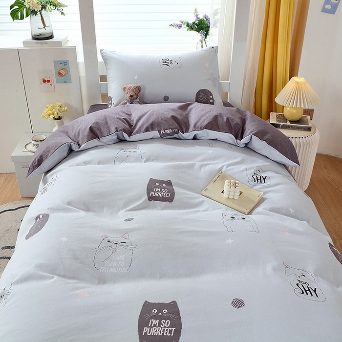 91家纺网 家纺一手货源 找家纺 悦织湾家纺 2025新款13372全棉纯棉印花学生三件套正宗高密度活性环保印染上下铺三件套 哈基米-灰