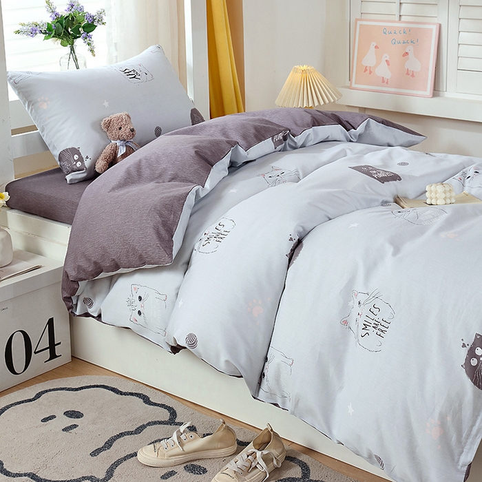 91家纺网 家纺一手货源 找家纺 悦织湾家纺 2025新款13372全棉纯棉印花学生三件套正宗高密度活性环保印染上下铺三件套 哈基米-灰