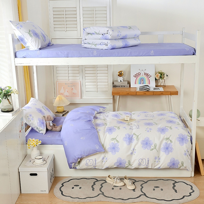 91家纺网 家纺一手货源 找家纺 悦织湾家纺 2025新款13372全棉纯棉印花学生三件套正宗高密度活性环保印染上下铺三件套 花间小熊-蓝