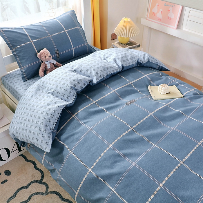 91家纺网 家纺一手货源 找家纺 悦织湾家纺 2025新款13372全棉纯棉印花学生三件套正宗高密度活性环保印染上下铺三件套 卡特-蓝