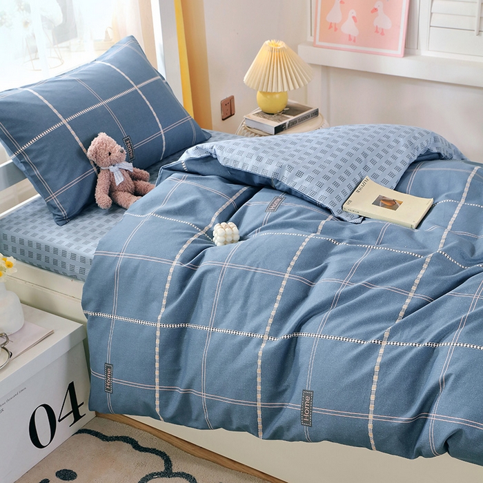 91家纺网 家纺一手货源 找家纺 悦织湾家纺 2025新款13372全棉纯棉印花学生三件套正宗高密度活性环保印染上下铺三件套 卡特-蓝