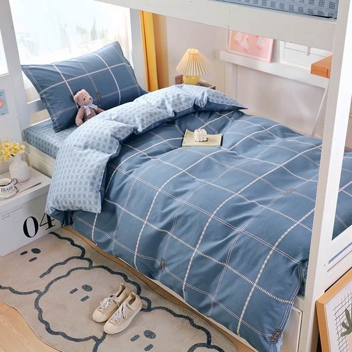 91家纺网 家纺一手货源 找家纺 悦织湾家纺 2025新款13372全棉纯棉印花学生三件套正宗高密度活性环保印染上下铺三件套 卡特-蓝