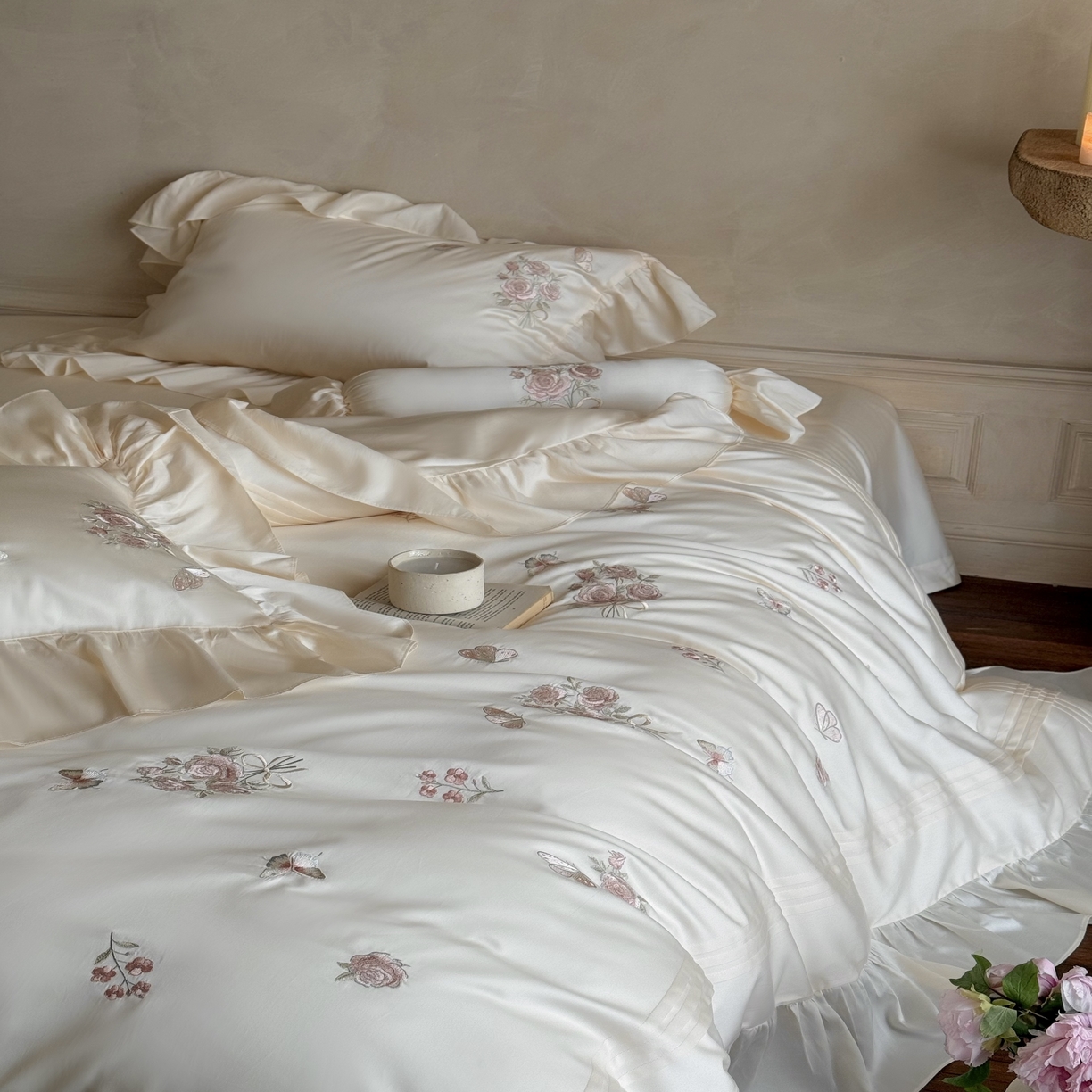 91家纺网 家纺一手货源 找家纺 MIU缪家居 2025新款亲肤舒适100支全棉纯棉四件套-花溪 花溪-白色