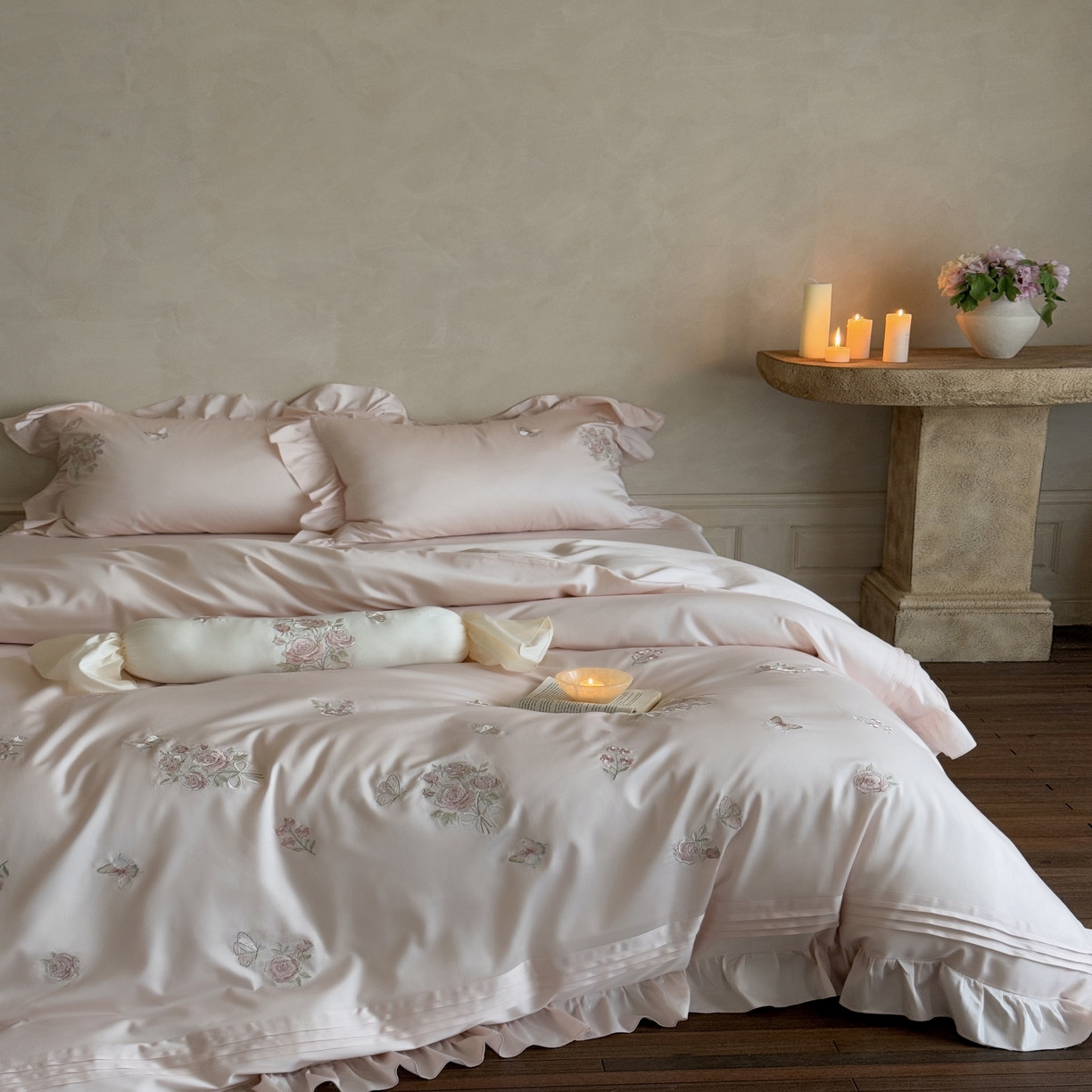 91家纺网 家纺一手货源 找家纺 MIU缪家居 2025新款亲肤舒适100支全棉纯棉四件套-花溪 花溪-粉色