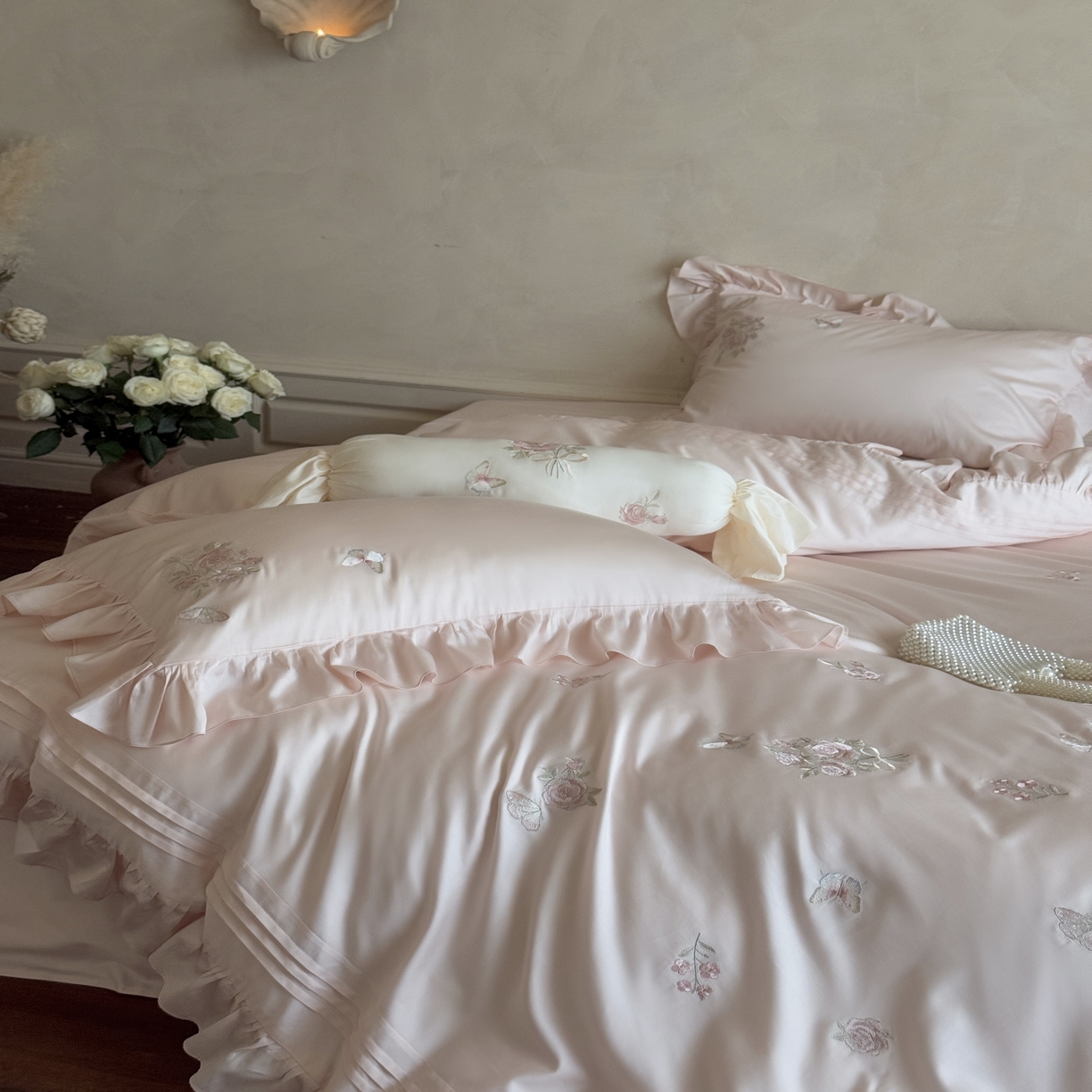 91家纺网 家纺一手货源 找家纺 MIU缪家居 2025新款亲肤舒适100支全棉纯棉四件套-花溪 花溪-粉色