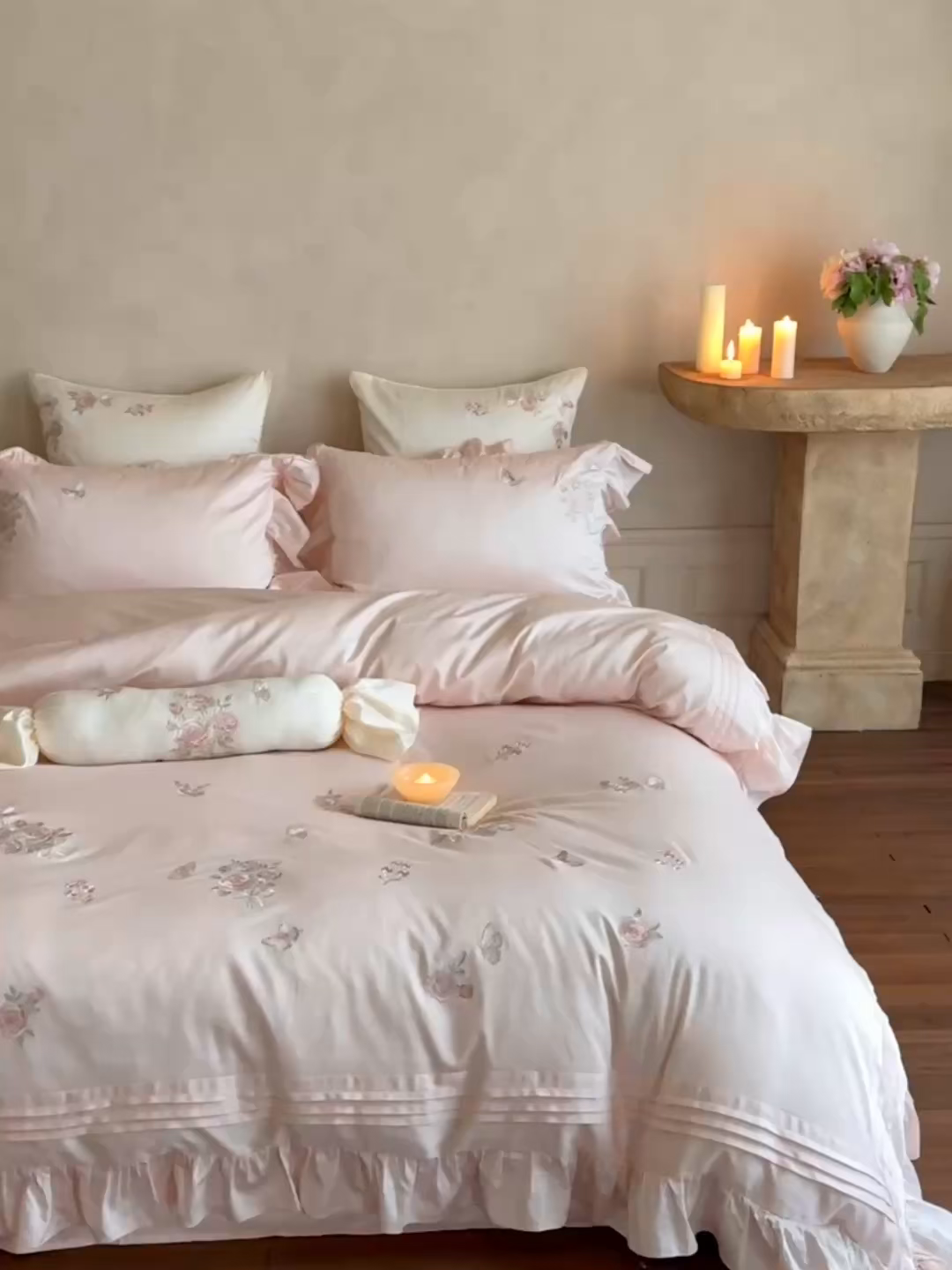 91家纺网 家纺一手货源 找家纺 MIU缪家居 2025新款亲肤舒适100支全棉纯棉四件套-花溪 花溪-粉色