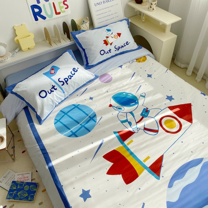 91家纺网 家纺一手货源 找家纺 柚可家居 2024定版数码印花卡通40全棉四件套 宇航员白