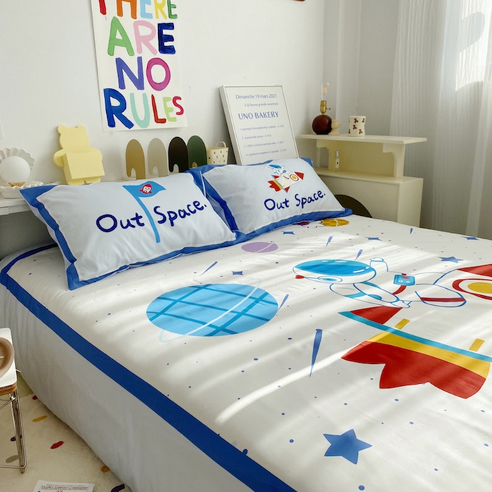 91家纺网 家纺一手货源 找家纺 柚可家居 2024定版数码印花卡通40全棉四件套 宇航员白