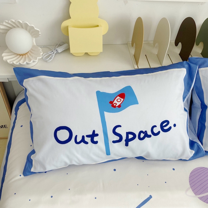 91家纺网 家纺一手货源 找家纺 柚可家居 2024定版数码印花卡通40全棉四件套 宇航员白