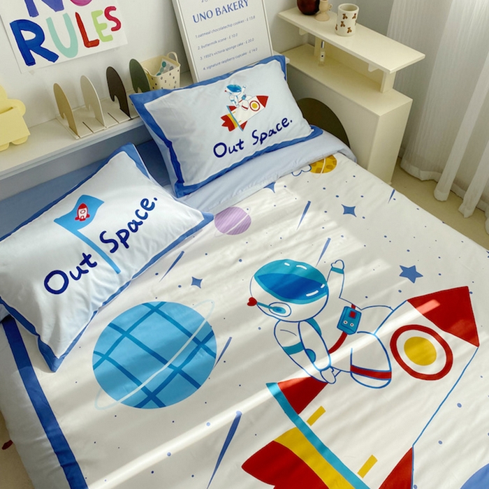 91家纺网 家纺一手货源 找家纺 柚可家居 2024定版数码印花卡通40全棉四件套 宇航员白