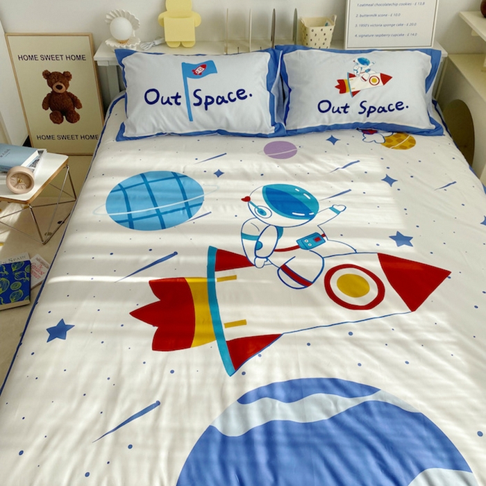 91家纺网 家纺一手货源 找家纺 柚可家居 2024定版数码印花卡通40全棉四件套 宇航员白