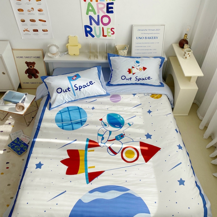 91家纺网 家纺一手货源 找家纺 柚可家居 2024定版数码印花卡通40全棉四件套 宇航员白