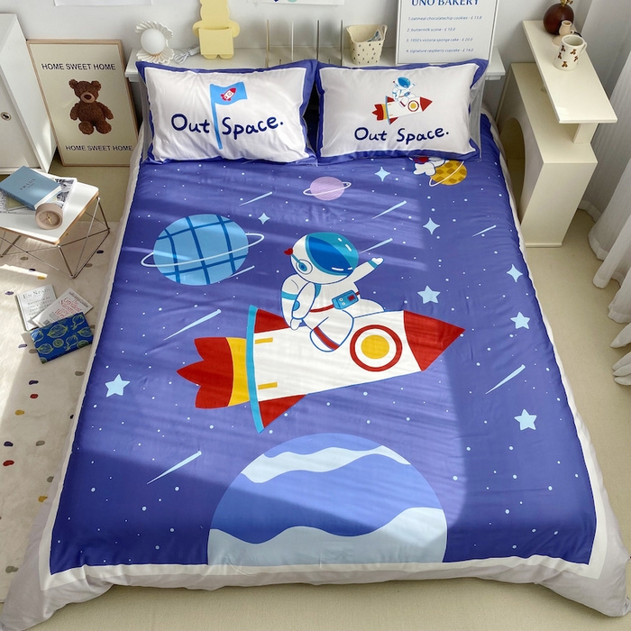 91家纺网 家纺一手货源 找家纺 柚可家居 2024定版数码印花卡通40全棉四件套 宇航员蓝