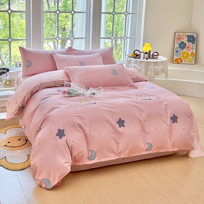 91家纺网 家纺一手货源 找家纺 珂博家纺 2025新款12868全棉纯棉小清新印花四件套学生宿舍三件套-系列二 粉穹星语