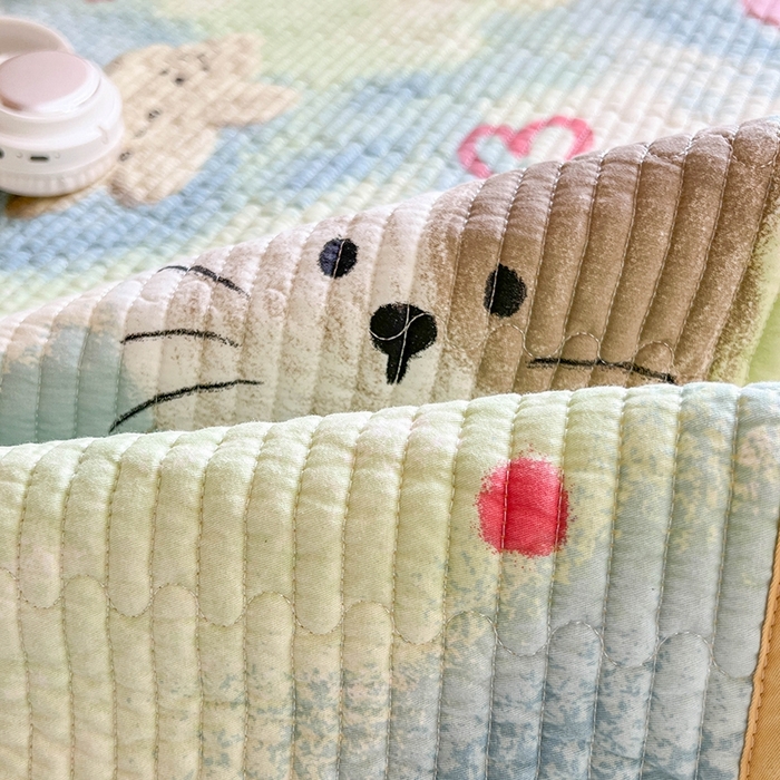 91家纺网 家纺一手货源 找家纺 茉夕家纺 2025新款双面纯棉学生宿舍床盖系列 小猫阿狗