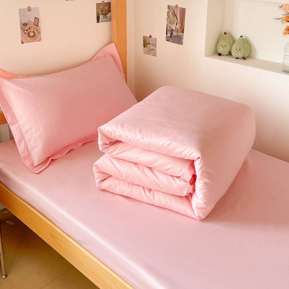 91家纺网 家纺一手货源 找家纺 恩泽家纺 2025新款全棉双拼学生宿舍三件套 粉色+玉色