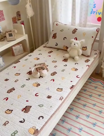 91家纺网 家纺一手货源 找家纺 茉夕家纺 2025新款双面纯棉学生宿舍床盖系列 新新卡皮