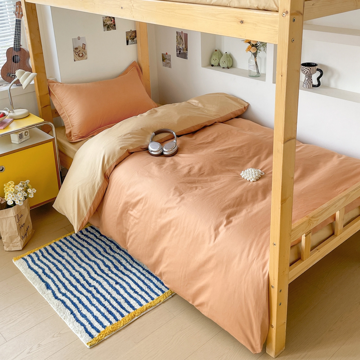 91家纺网 家纺一手货源 找家纺 恩泽家纺 2025新款全棉双拼学生宿舍三件套 红驼+卡其