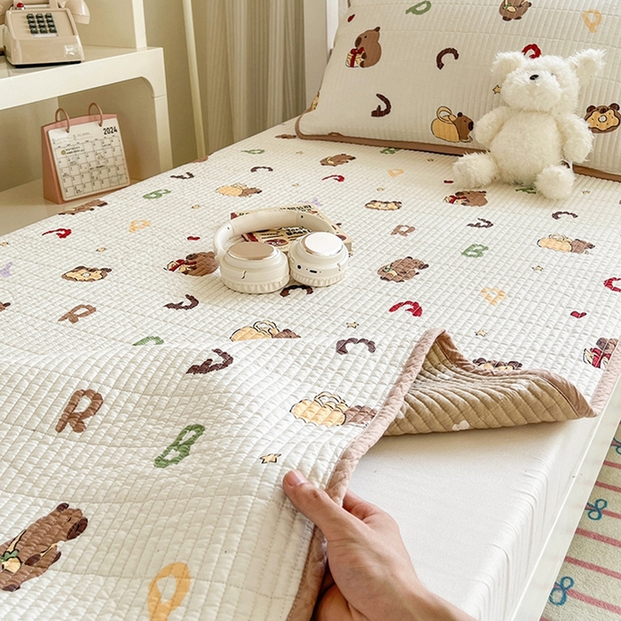 91家纺网 家纺一手货源 找家纺 茉夕家纺 2025新款双面纯棉学生宿舍床盖系列 新新卡皮